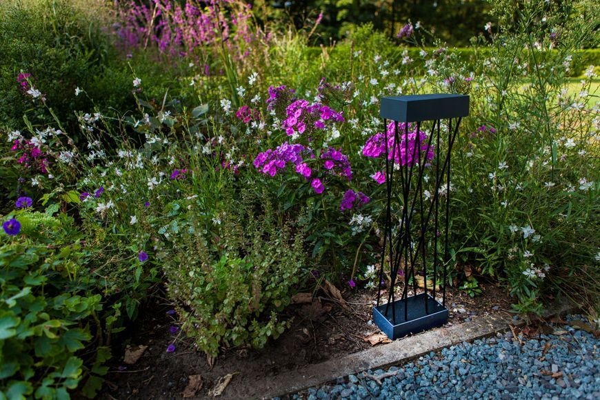 Светильник напольный на солнечной панели Lutec Spido Solar Led Bollard 1 Light + Spike Black 3000K Solar 6915901012 фото